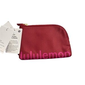 lululemon athletica berry rumble Clippable card Pouch NWT